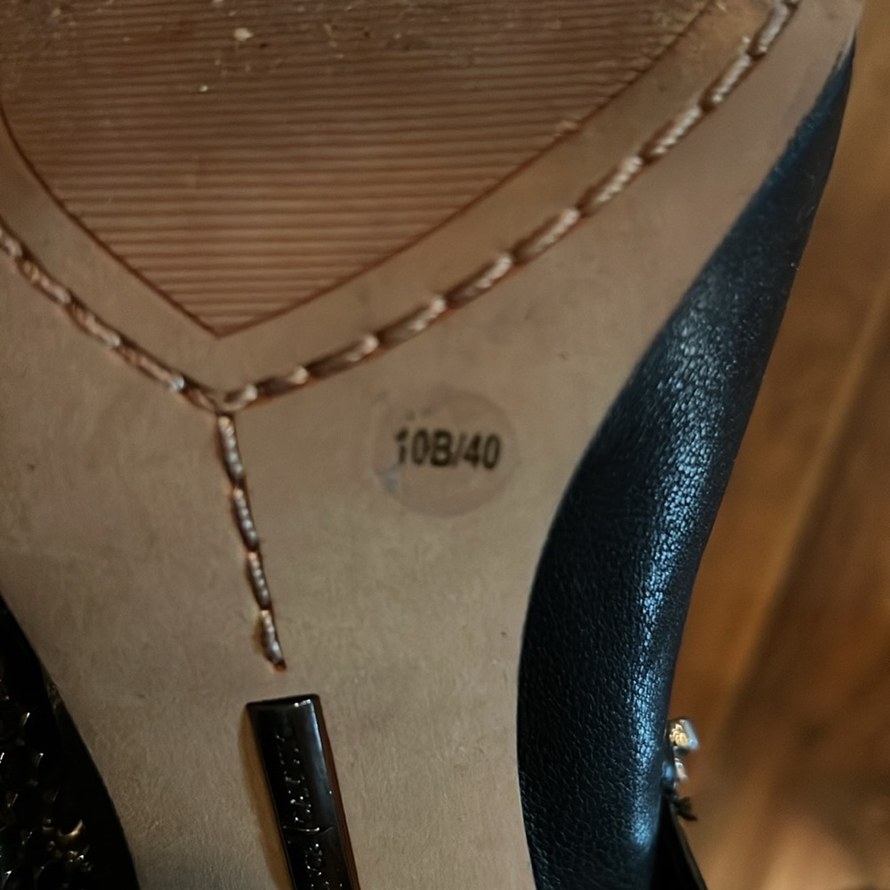 Vince Camuto Boots - Picture 6 of 6